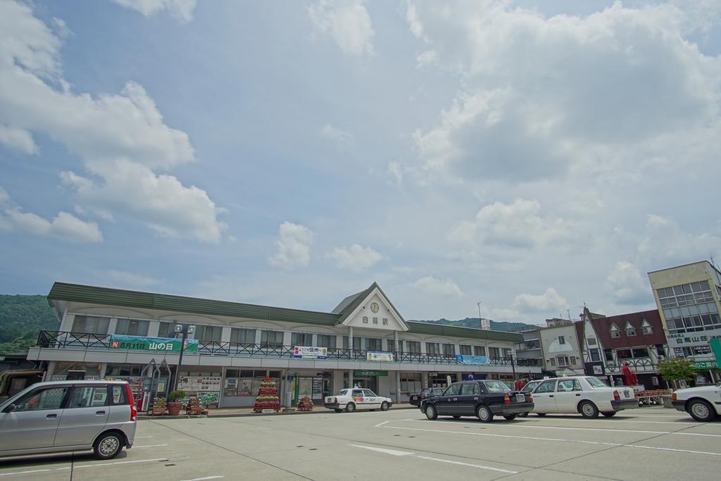 Hakuba Station Guesthouse En Bagian luar foto